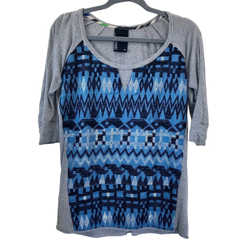 Dolan Anthropologie Blue Embroidered Quarter Sleeve Raglan Woman's Top. Size XS‎